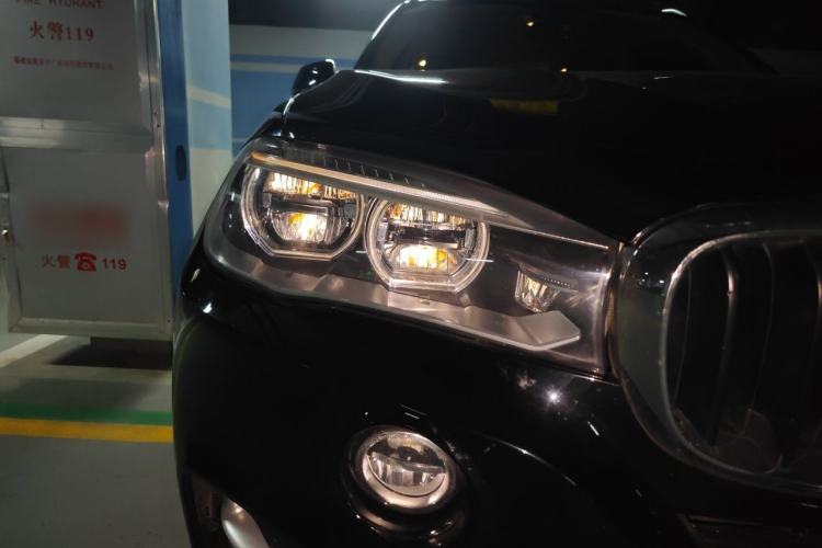 Used BMW X5  Right Front Headlight