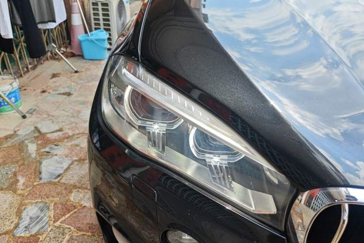 Used BMW X5  Right Front Headlight