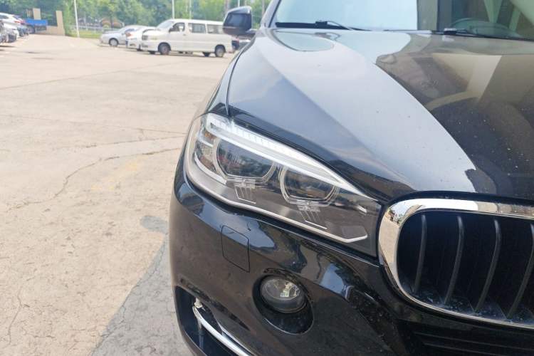 Used BMW X5 2015 xDrive28i Right Front Headlight