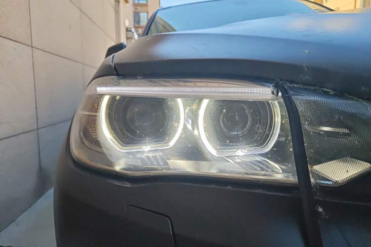 Used BMW X5 2015 xDrive28i Right Front Headlight