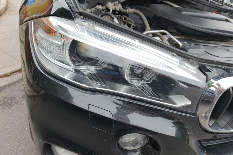 Used BMW X5 2015 xDrive28i Right Front Headlight