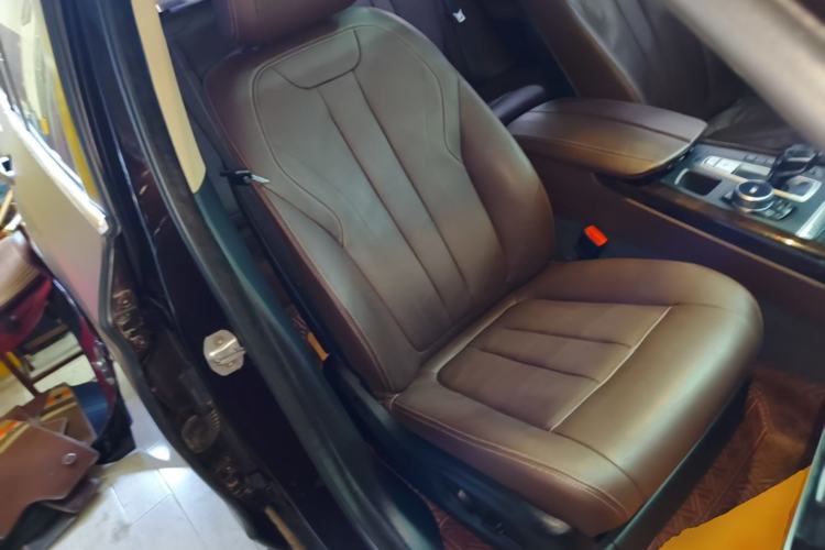 Used BMW X5 2015 xDrive28i Right Front Seat