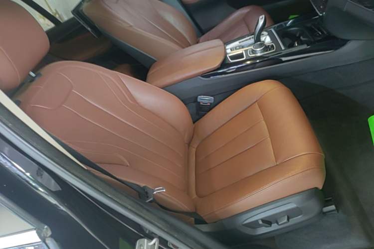 Used BMW X5 2015 xDrive35i U.S. specification Right Front Seat