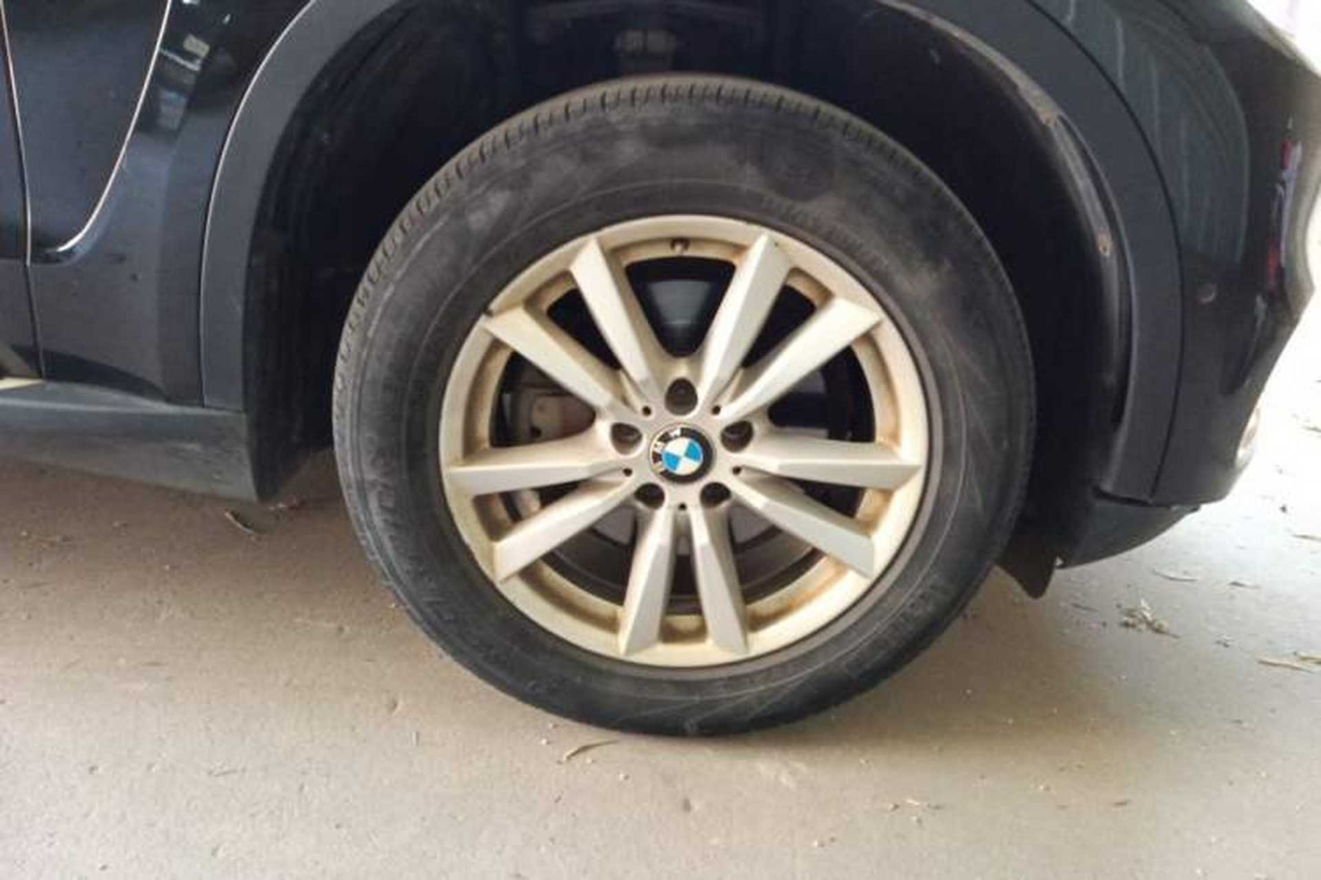 Used BMW X5 2015 xDrive28i Right Front Wheel Hub
