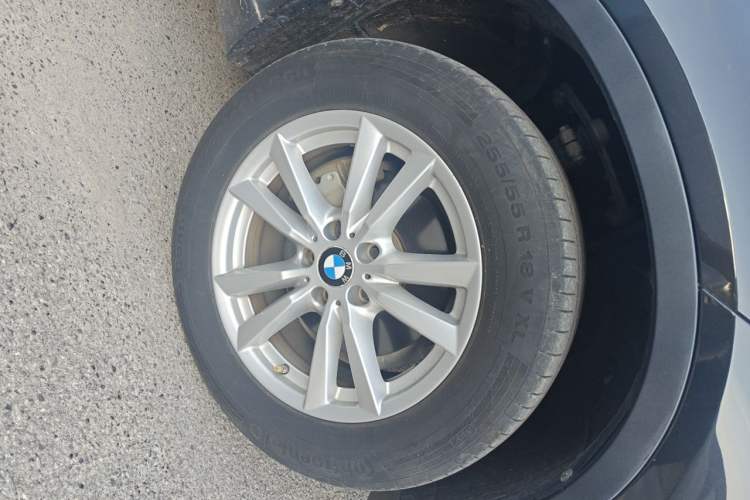 Used BMW X5 2015 xDrive28i Right Front Wheel Hub