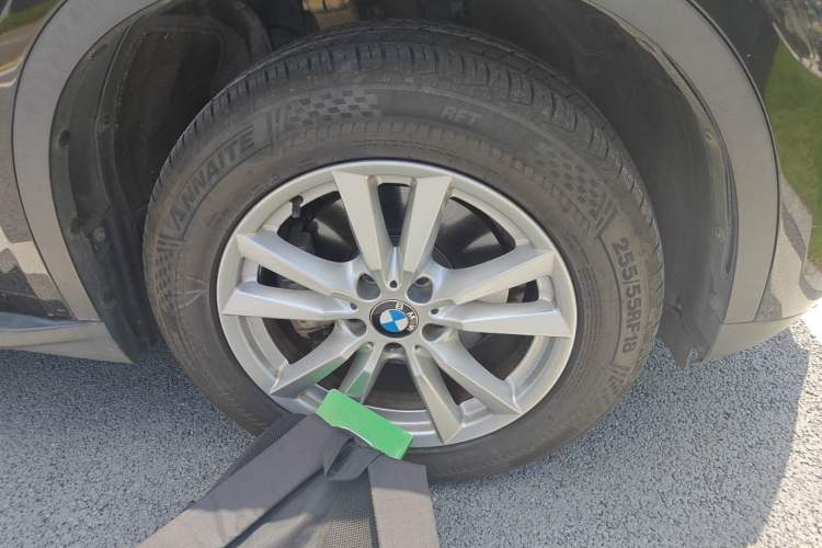 Used BMW X5 2015 xDrive28i Right Front Wheel Hub