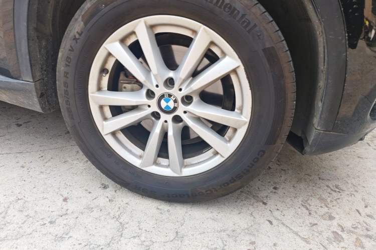 Used BMW X5 2015 xDrive28i Right Front Wheel Hub