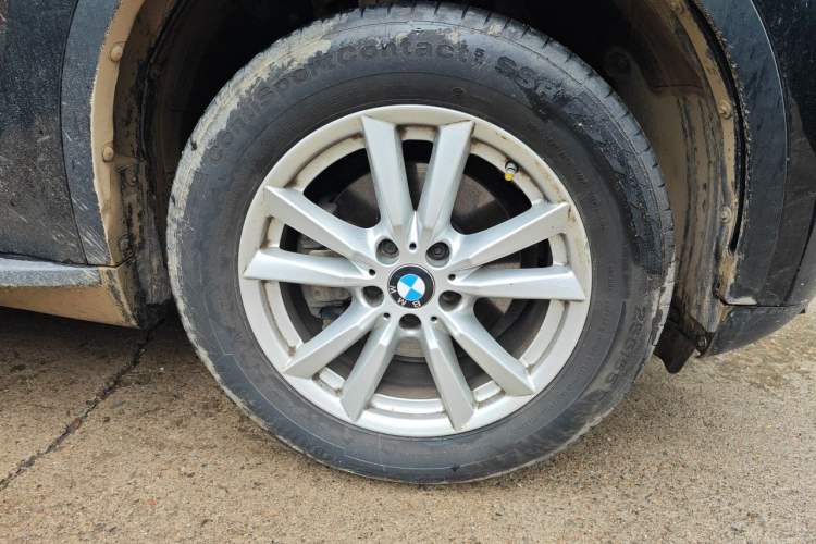 Used BMW X5 2015 xDrive28i Right Front Wheel Hub