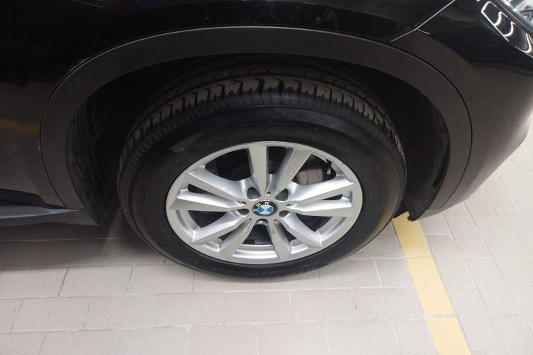 Used BMW X5 2015 xDrive28i Right Rear Wheel Hub
