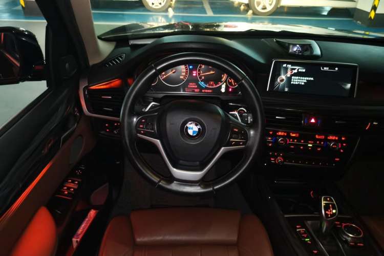 Used BMW X5 2015 xDrive35i U.S. specification Steering Wheel