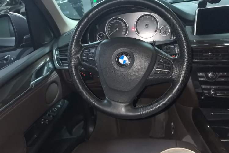 Used BMW X5 2015 xDrive28i Steering Wheel