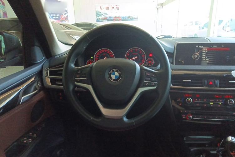 Used BMW X5  Steering Wheel