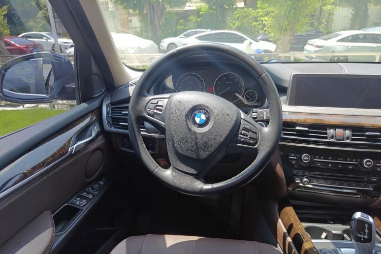 Used BMW X5 2015 xDrive28i Steering Wheel