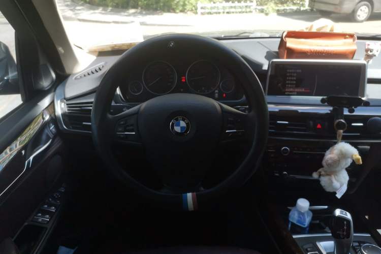 Used BMW X5 2015 xDrive28i Steering Wheel