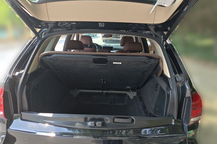 Used BMW X5 2015 xDrive35i Middle East version Trunk