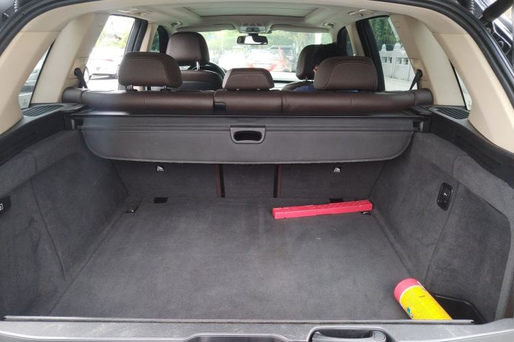 Used BMW X5 2015 xDrive28i Trunk