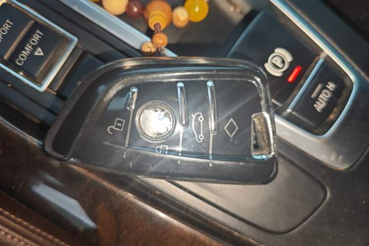 Used BMW X5 2015 xDrive28i Vehicle Key