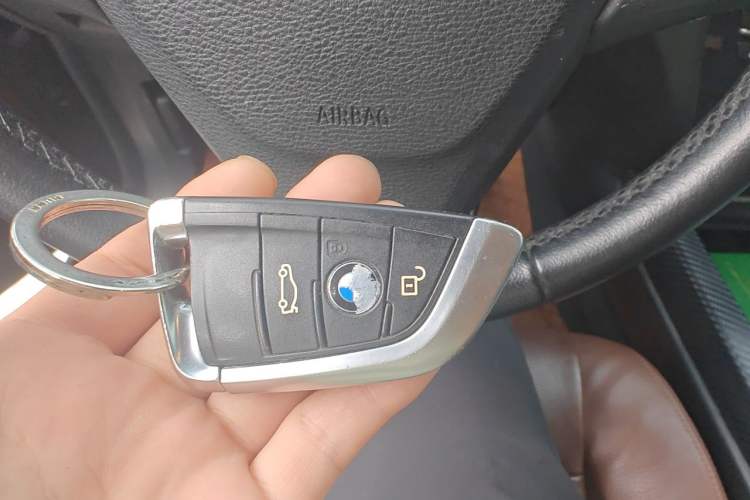 Used BMW X5 2015 xDrive35i Middle East version Vehicle Key