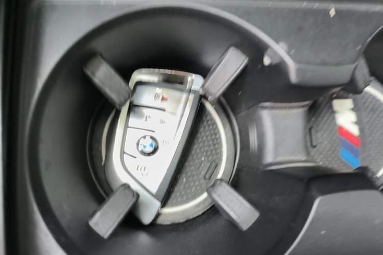 Used BMW X5 2015 xDrive28i Vehicle Key