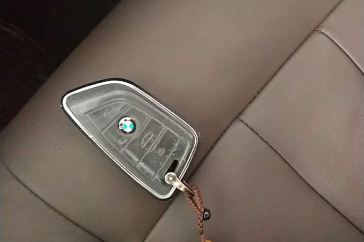 Used BMW X5 2015 xDrive28i Vehicle Key