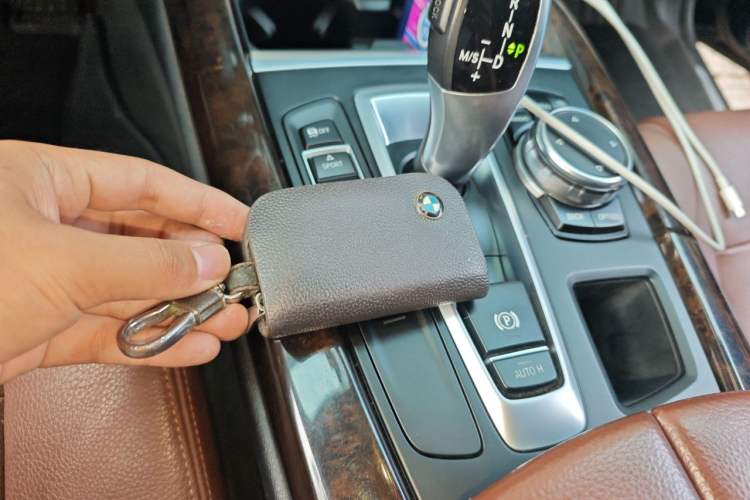 Used BMW X5 2015 xDrive28i Vehicle Key