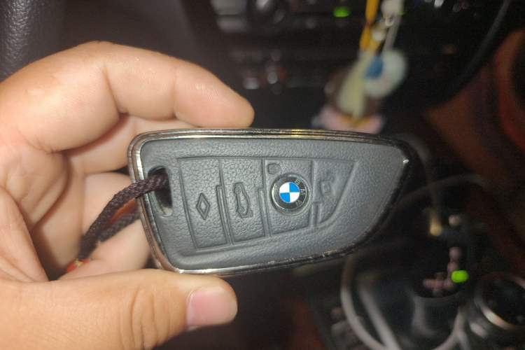 Used BMW X5  Vehicle Key