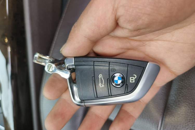 Used BMW X5 2015 xDrive28i Vehicle Key