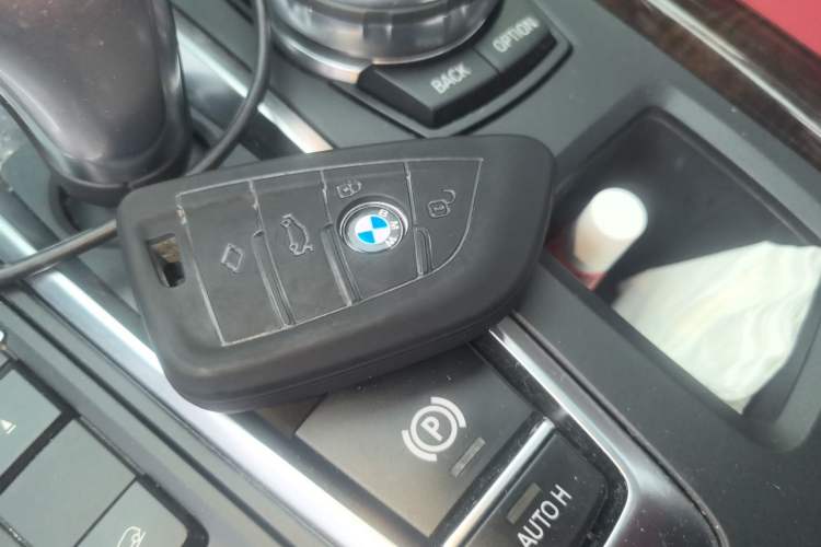 Used BMW X5 2015 xDrive28i Vehicle Key