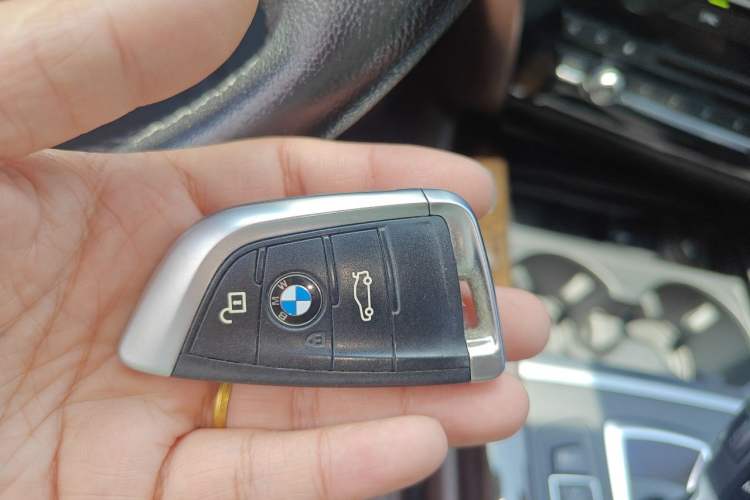 Used BMW X5 2015 xDrive28i Vehicle Key