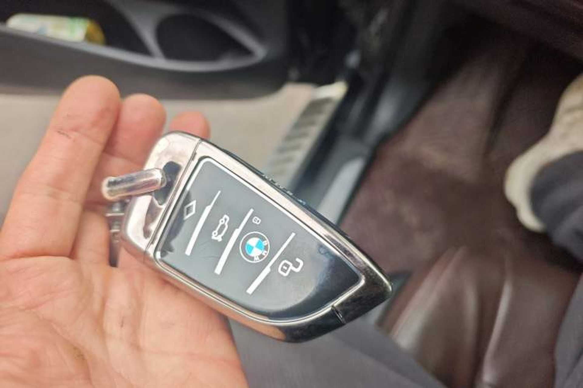 Used BMW X5 2015 xDrive28i Vehicle Key