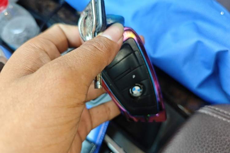 Used BMW X5  Vehicle Key