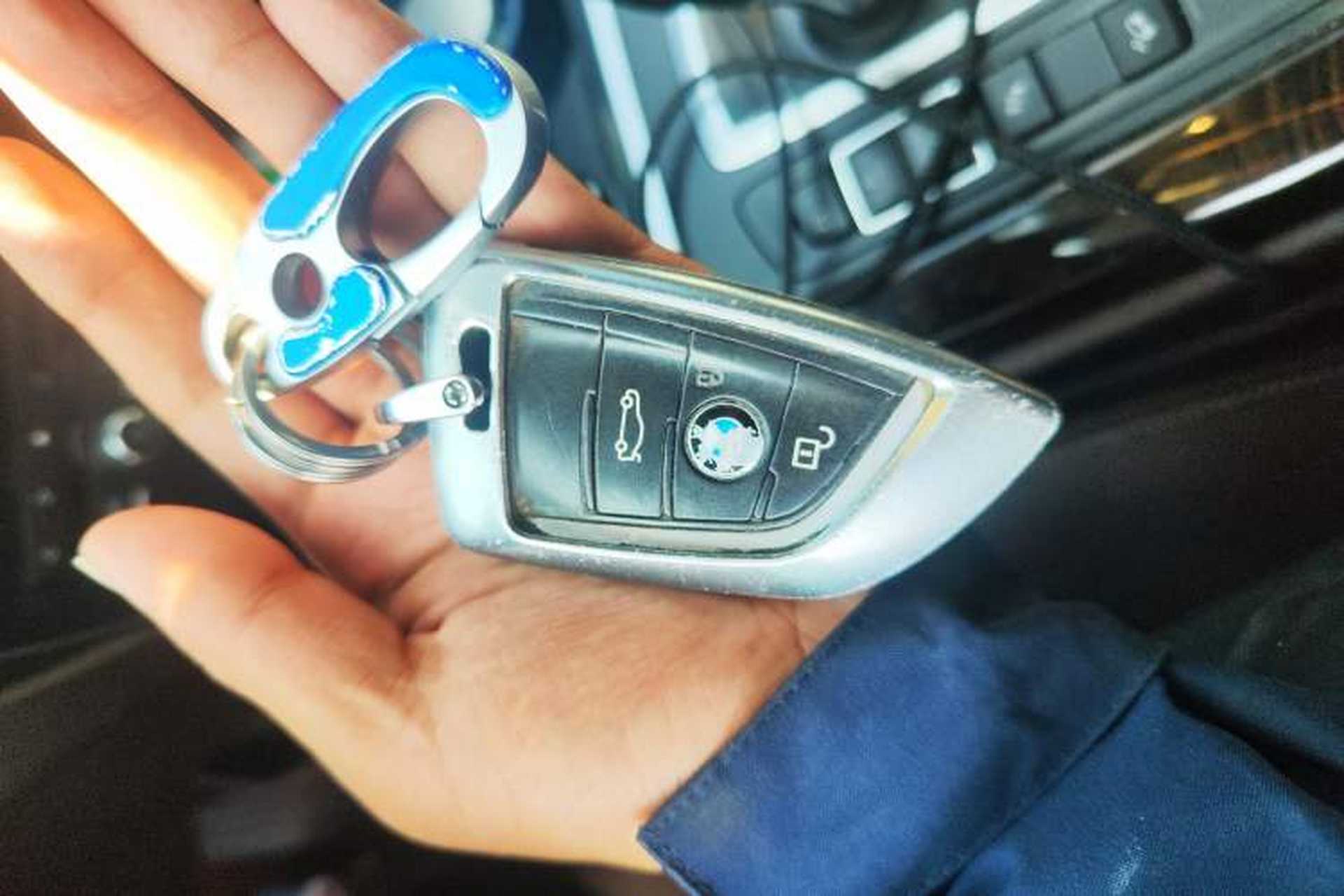 Used BMW X5 2015 xDrive28i Vehicle Key