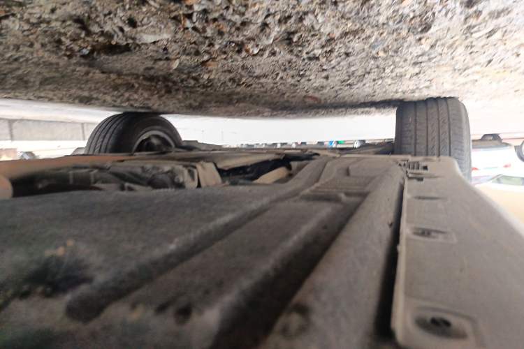 Used BMW X5 2015 xDrive28i Chassis Front Left
