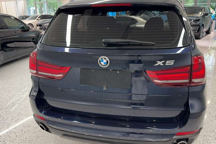 Used BMW X5 2015 xDrive28i Exterior 4