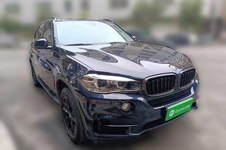 Used BMW X5 2015 xDrive28i Front Right 45 Deg