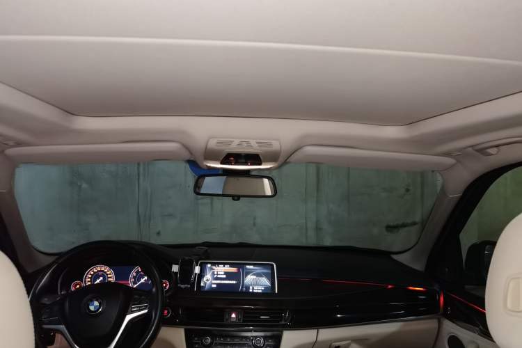 Used BMW X5 2015 xDrive28i Headliner