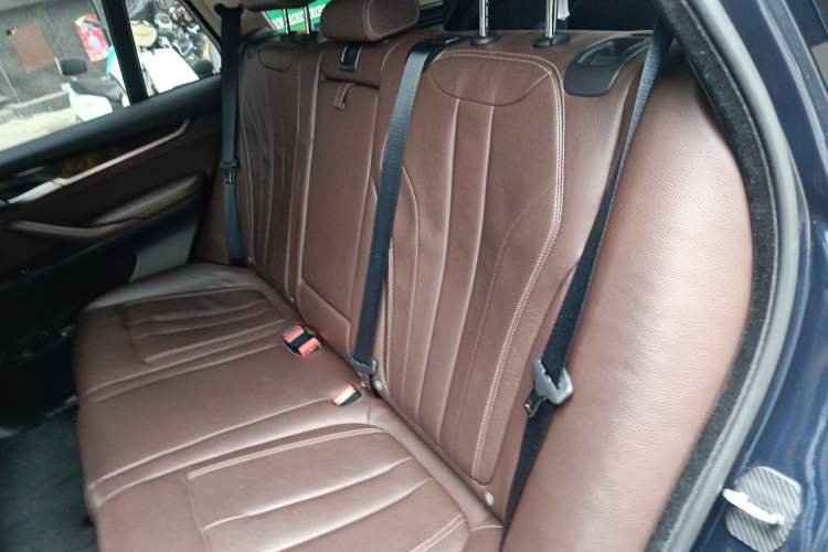 Used BMW X5 2015 xDrive28i Left Rear Seat