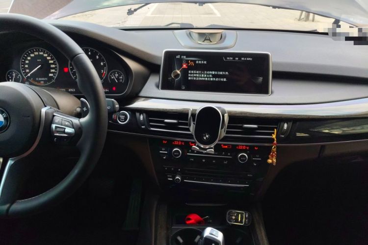 Used BMW X5  Audio And AC Panel