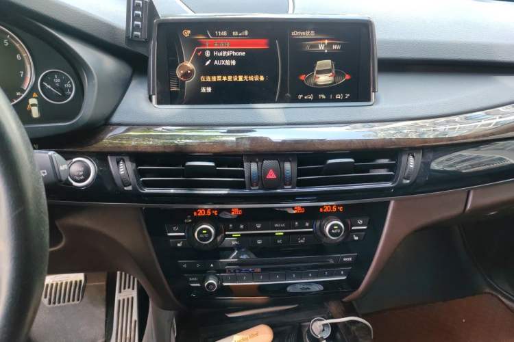Used BMW X5 2015 xDrive28i Audio And AC Panel