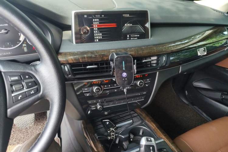 Used BMW X5 2015 xDrive28i Audio And AC Panel