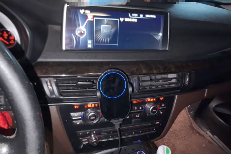 Used BMW X5 2015 xDrive28i Audio And AC Panel