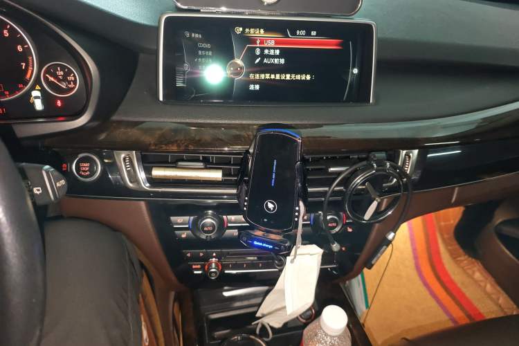 Used BMW X5 2015 xDrive28i Audio And AC Panel