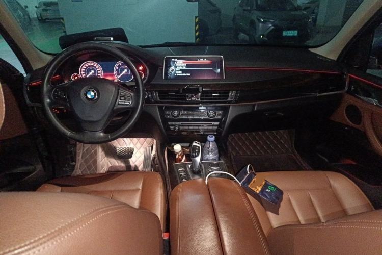 Used BMW X5 2015 xDrive28i Center Console