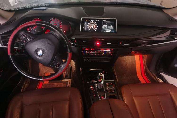 Used BMW X5 2015 xDrive28i Center Console