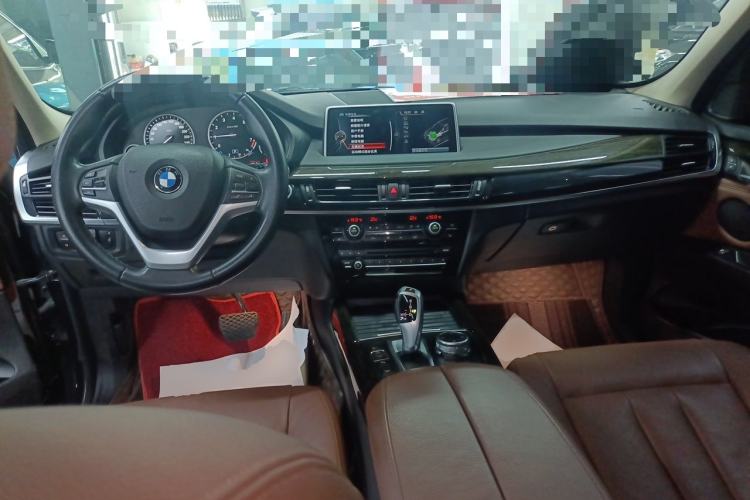 Used BMW X5  Center Console