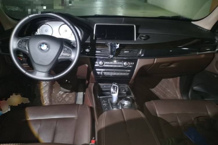 Used BMW X5 2015 xDrive28i Center Console