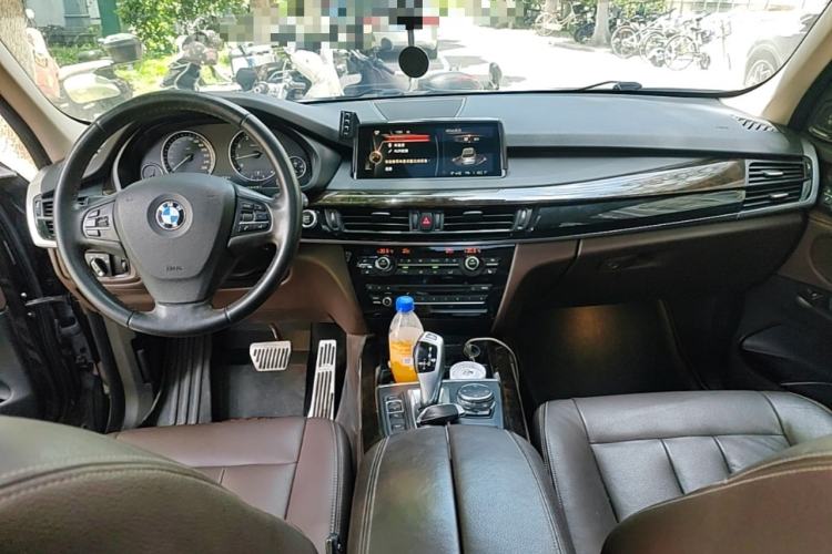 Used BMW X5 2015 xDrive28i Center Console