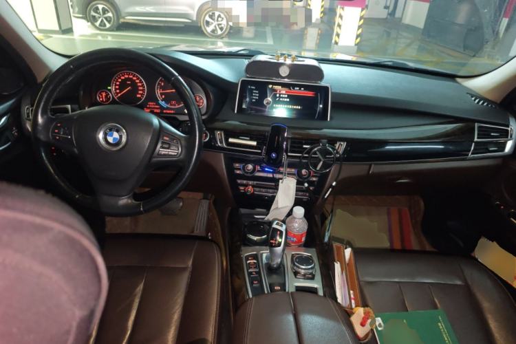 Used BMW X5 2015 xDrive28i Center Console