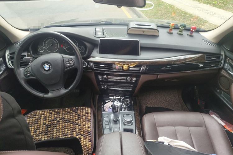 Used BMW X5 2015 xDrive28i Center Console