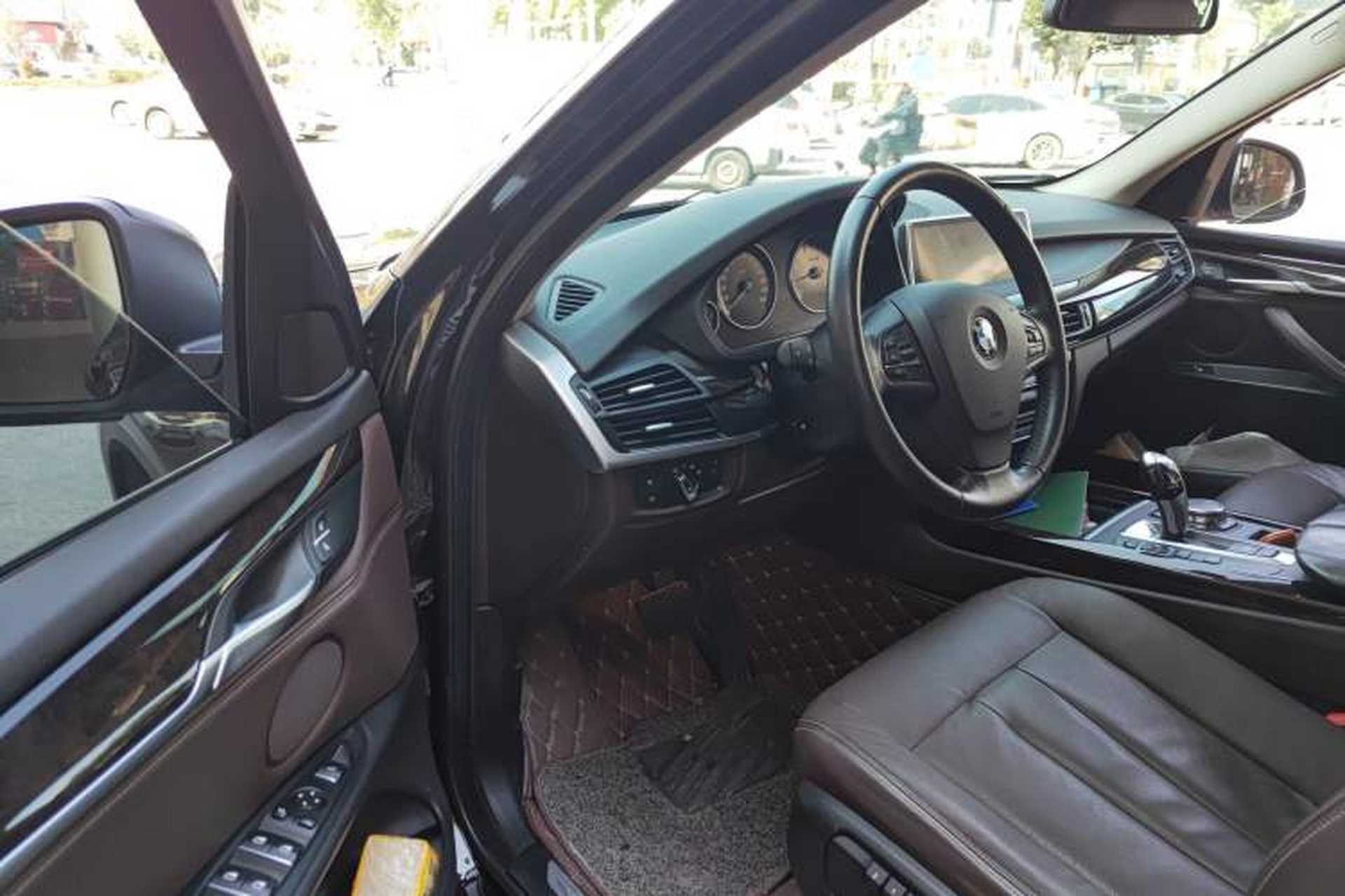 Used BMW X5 2015 xDrive28i Driver Seat